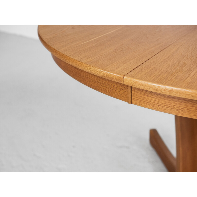 Vintage round oak extensible dining table, Denmark 1960