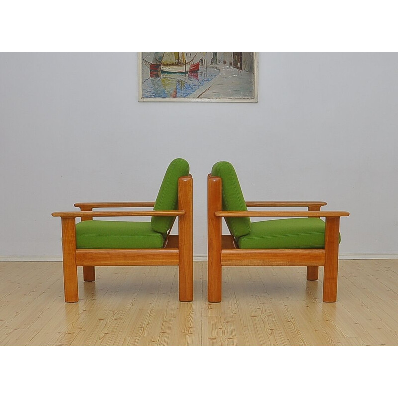 Pair of Knoll Antimott 1960 vintage armchairs