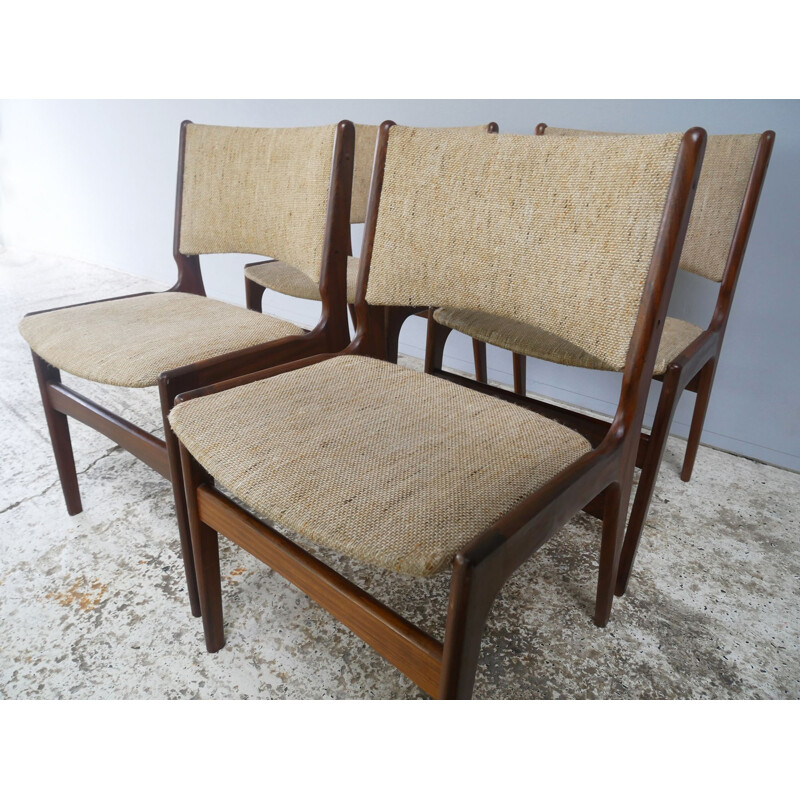 Set of 4 vintage dining chairs by Dyrlund Danish 1960s