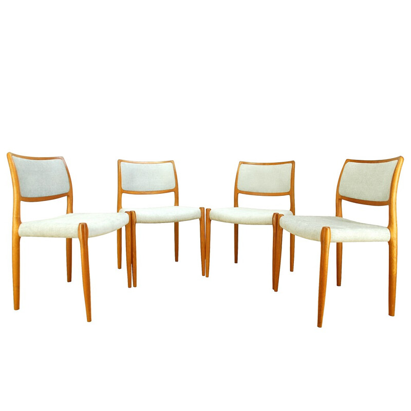 Set of 4 "Model 80" dining chairs, Niels Otto MOLLER - 1968