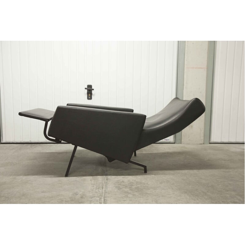 Vintage armchair by Pierre Guariche Trelax for Meurop 1960