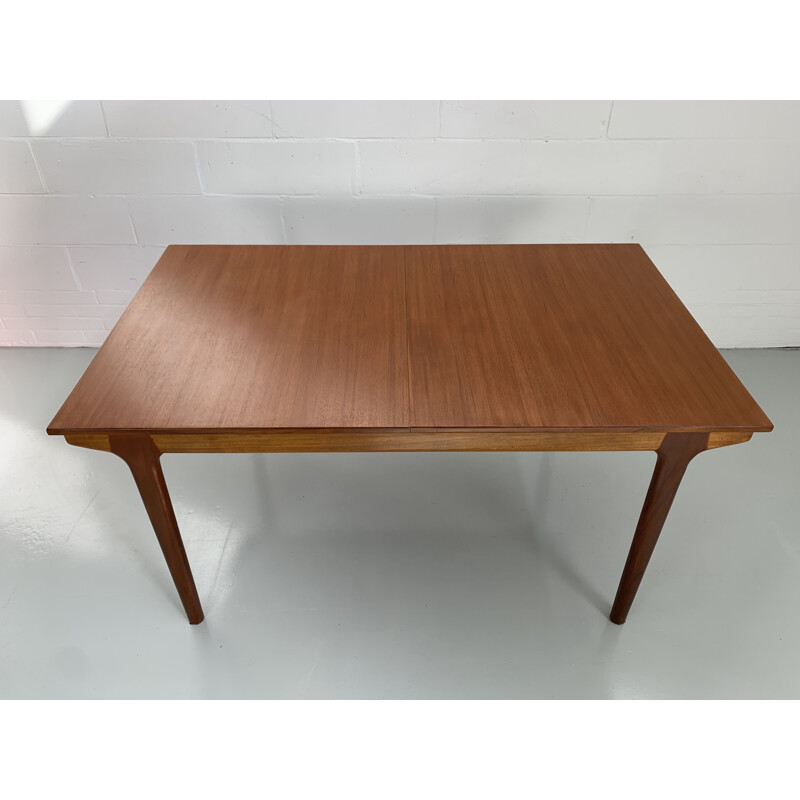 Vintage dining table McIntosh 1960