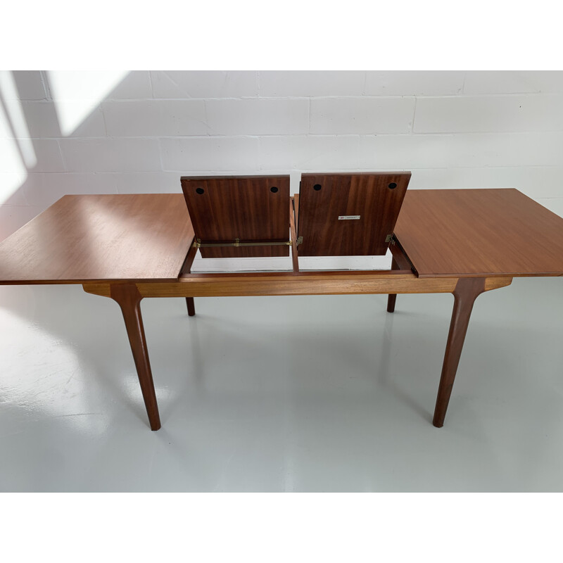 Vintage dining table McIntosh 1960