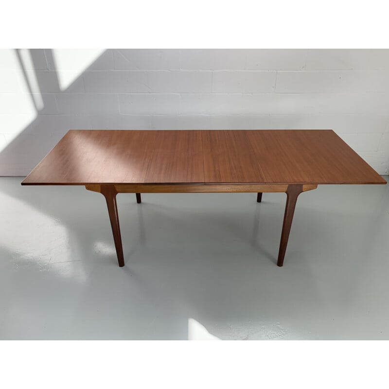 Vintage dining table McIntosh 1960