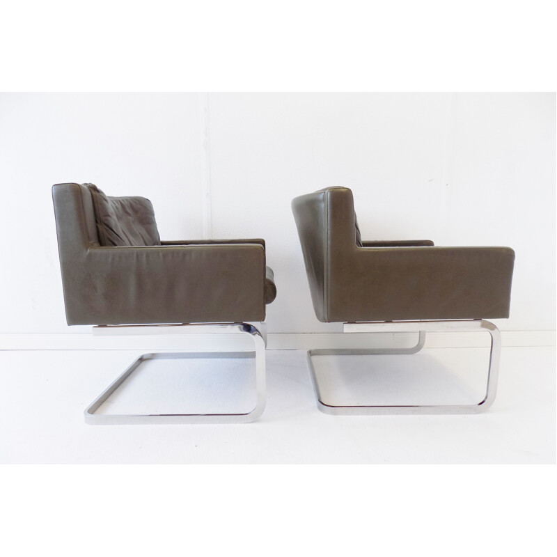 Paire de fauteuils Vintage De Sede RH 201 cuir vert olive par Robert Haussmann