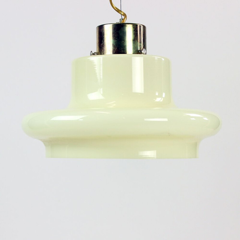 Vintage plafondlamp in crème opaline en messing, 1960