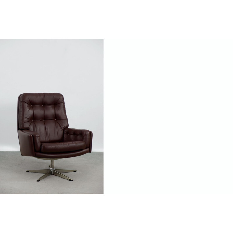 Mid-Century Brown Leather Swivel Armchair by Farstrup Møbler Danish 1960s