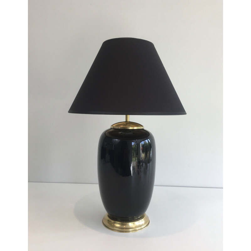 Lampe aus schwarz lackiertem Vintage-Porzellan und Messing, Frankreich 1970