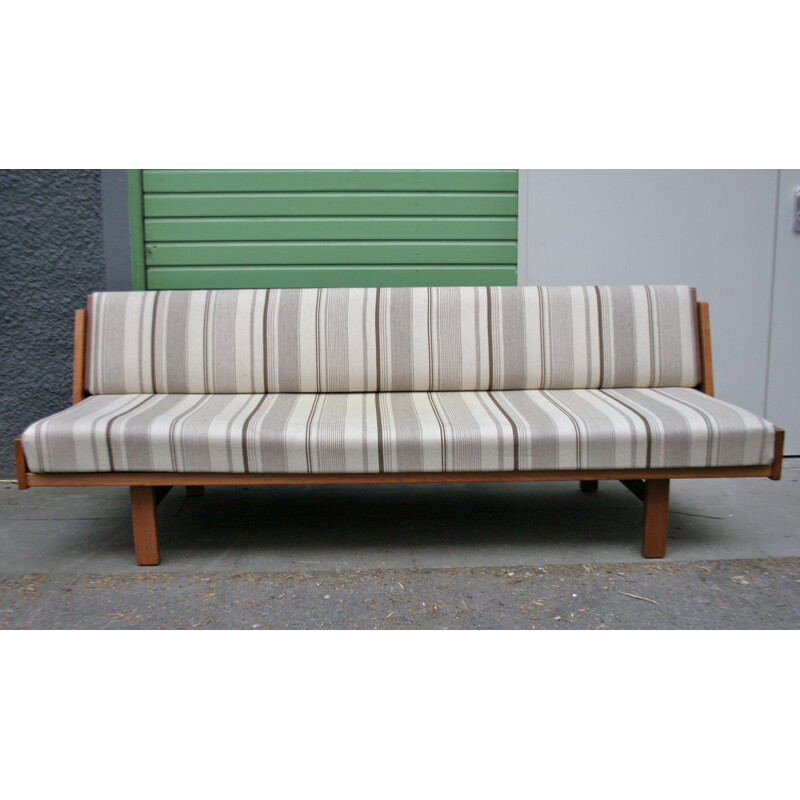 Daybed o divano vintage a 3 posti di Hans Wegner per Getama modello 258