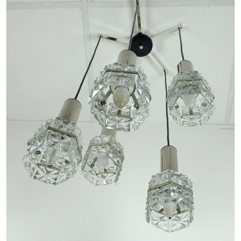 Suspension vintage Lampe à 5 lumières en cascade verre à facettes et chrome 1960