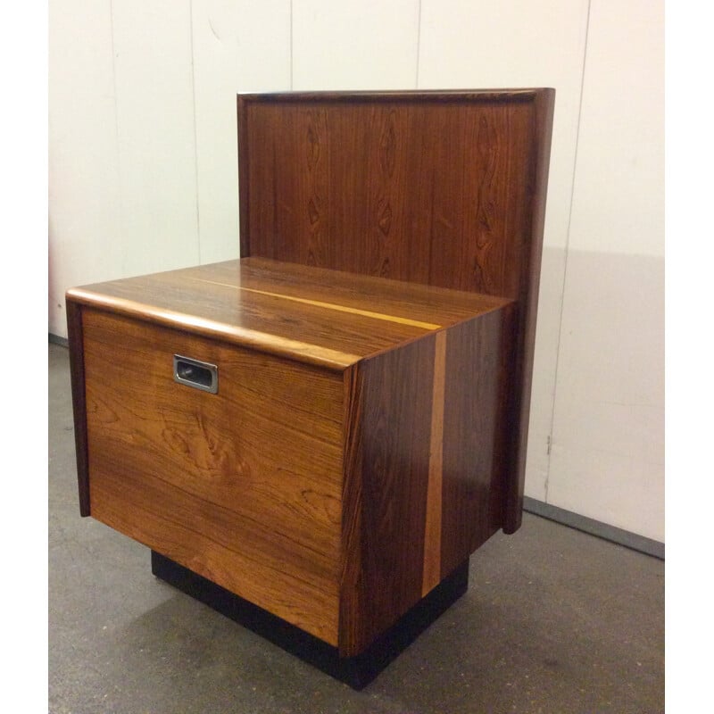 Pair of rosewood bedside tables, Robert HERITAGE - 1960s