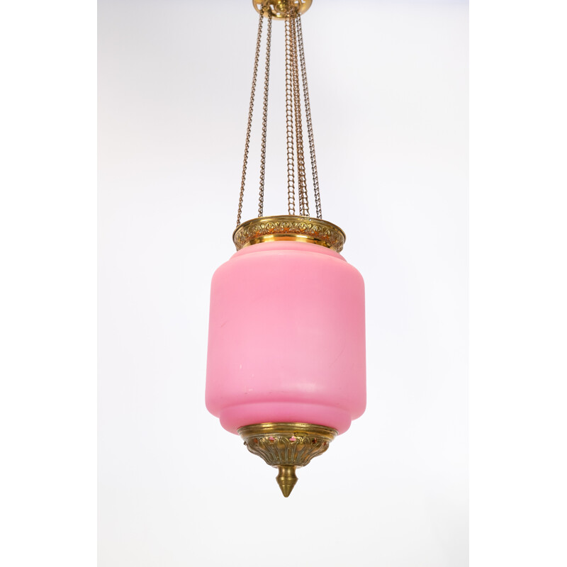 Suspension vintage en verre opalin rose avec bordure et suspension en laiton 1860