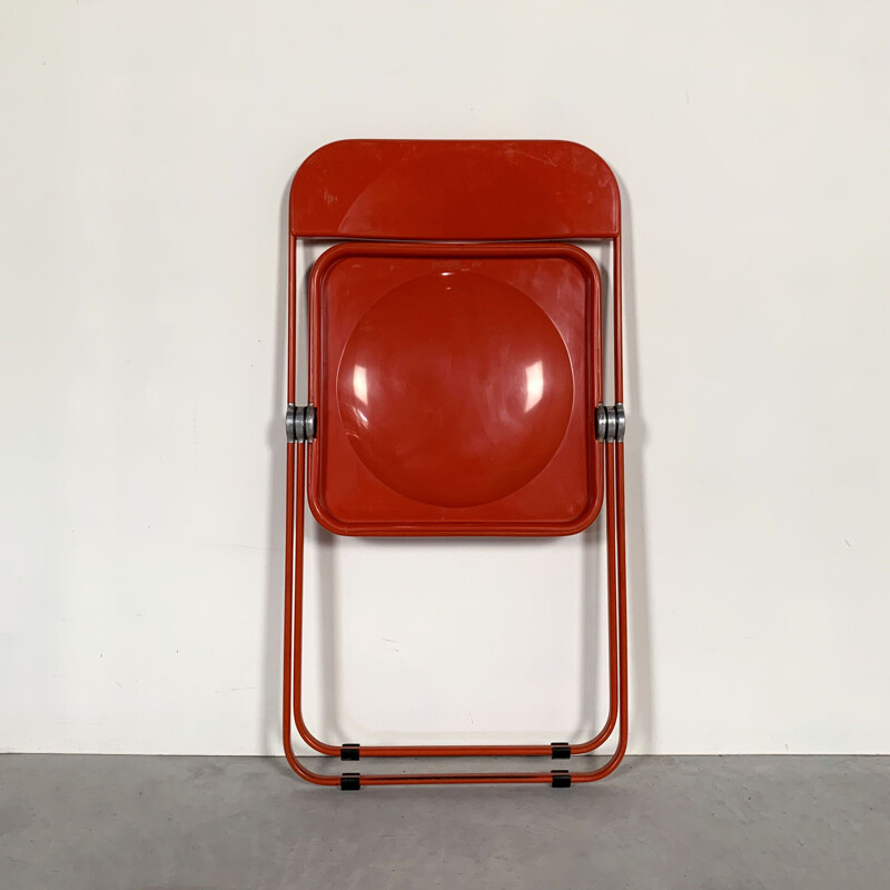 Vintage Red Plia folding chair by Giancarlo Piretti for Castelli, 1960s