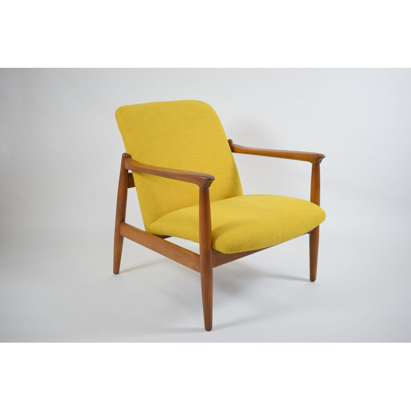 Sillón polaco vintage GFM64 de E.Homa amarillo 1960