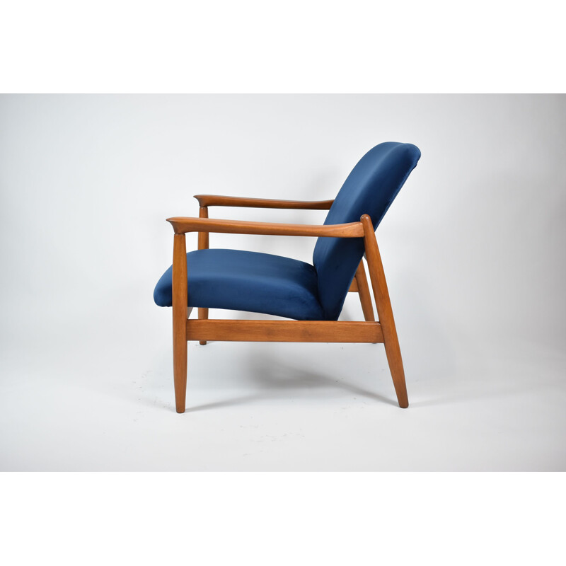 Vintage GFM64 Sillón de terciopelo azul icónico 1960