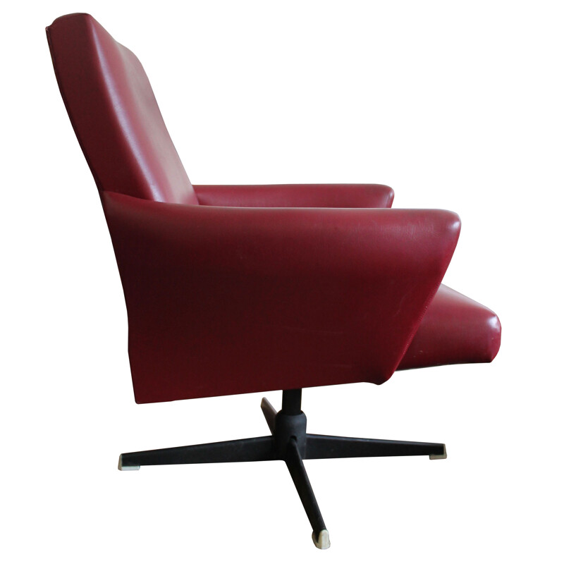 Vintage Swivel Armchair and tabouret in Burgundy Leather 1970s