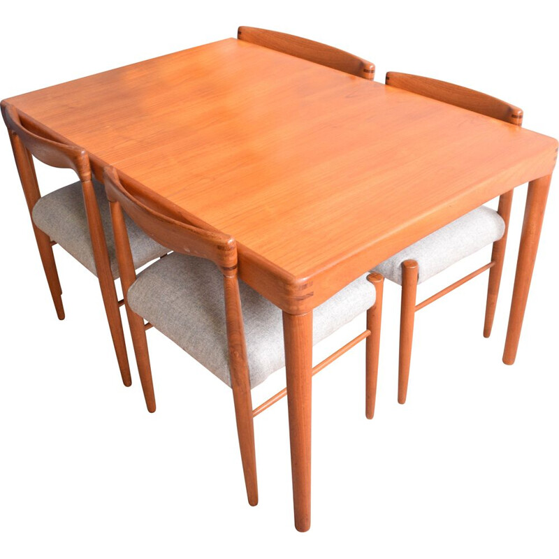 Table et quatre chaises vintage en teck par H.W. Klein et Bramin 1960