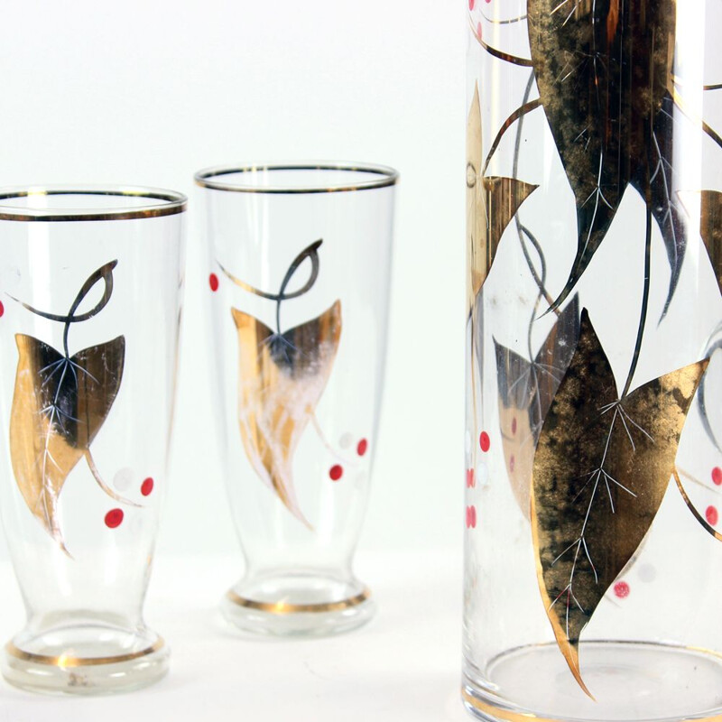 Set of 4 vintage glasses and pitcher with gold details, Czech 1960