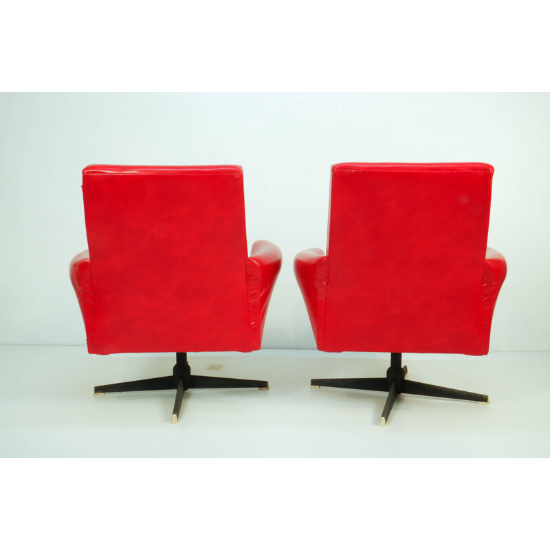 Pareja de sillas giratorias rojas vintage de Drevotvar, 1978