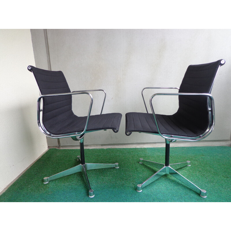 Vintage EA108 desk chair by Charles & Ray Eames ed. Herman Miller, Aluminum 1960s