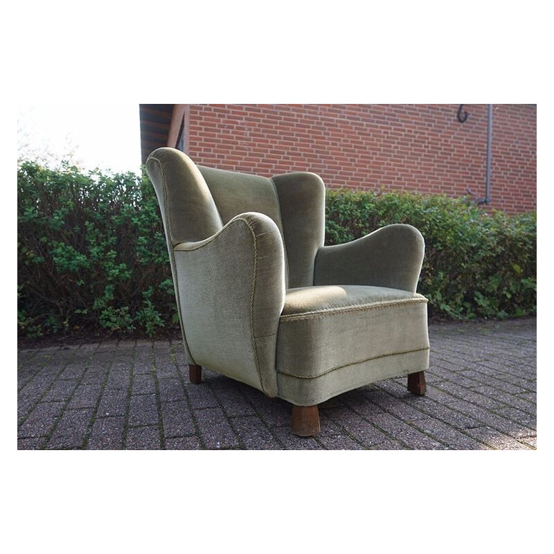 Vintage wingback easychair by a danish cabinetmaker 1940s