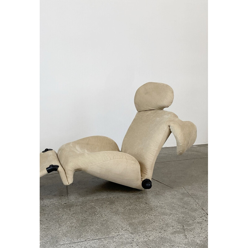 Vintage Lounge Chair Model Wink By Toshiyuki Kita For Cassina 1980s