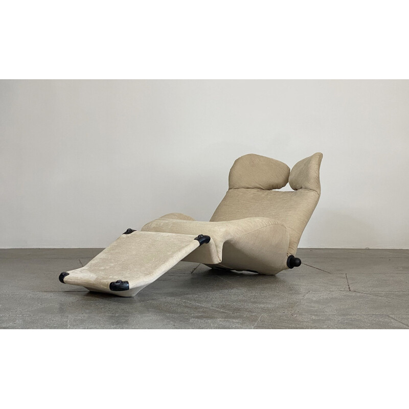 Vintage Lounge Chair Model Wink By Toshiyuki Kita For Cassina 1980s