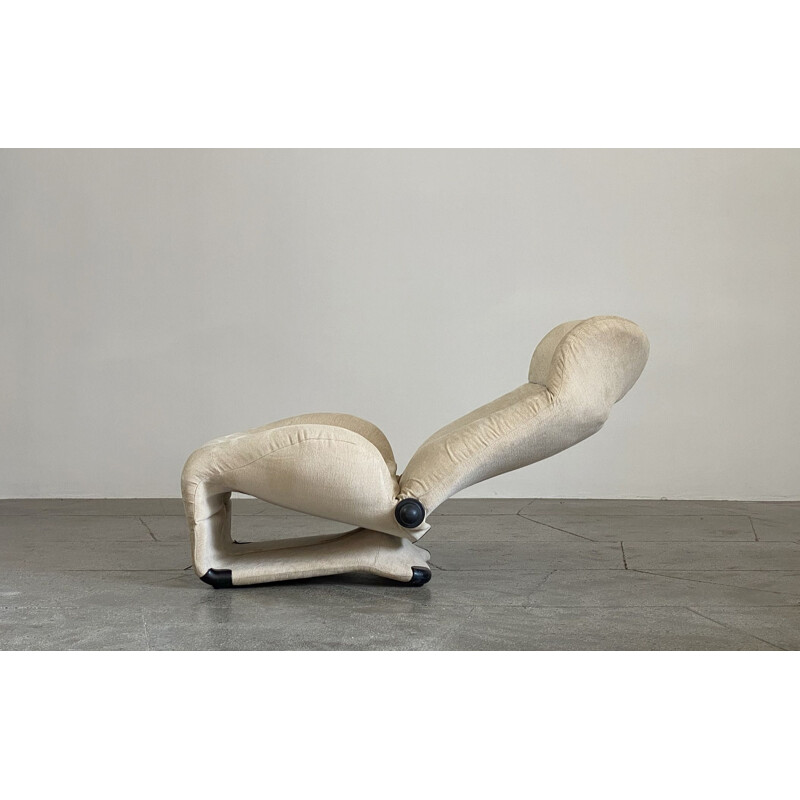 Vintage Lounge Chair Model Wink By Toshiyuki Kita For Cassina 1980s