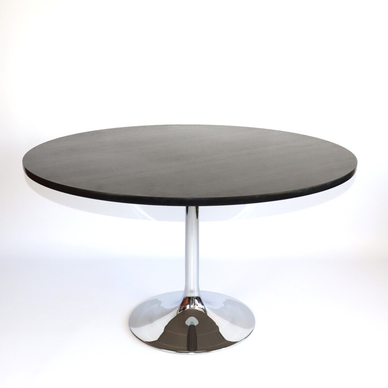 Vintage round table with chrome tulip leg 1970