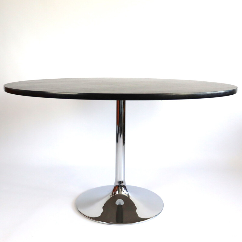 Vintage round table with chrome tulip leg 1970