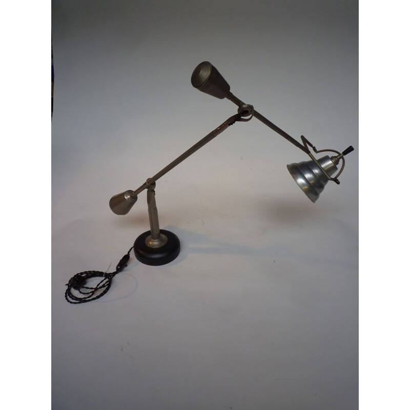 Vintage gelede lamp met 2 gelede armen en dubbele messing slinger van Edouard Wilfried Buquet, 1930