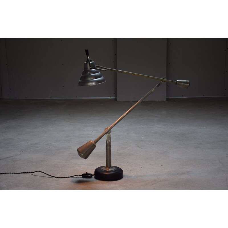 Vintage articulated lamp with 2 articulated arms and double brass pendulum by Edouard Wilfried Buquet, 1930