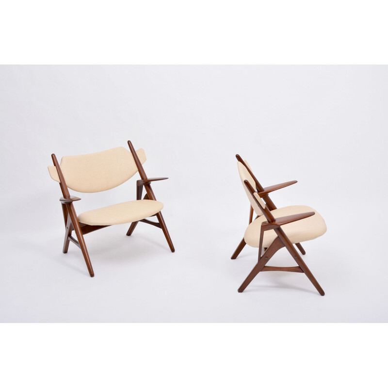 Pair of Mid-Century Modern chairs Hans Wegner Sawbuck chair 1950