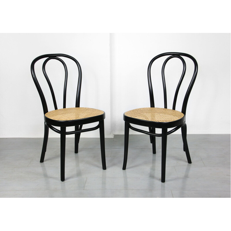 Pair of N218 Black Chairs vintage by Michael Thone