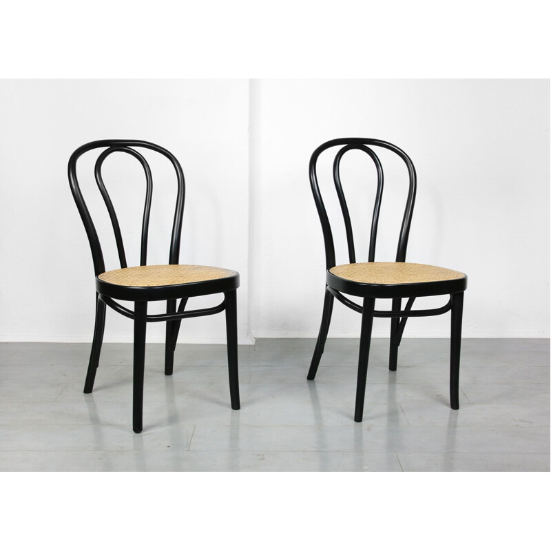 Pair of N218 Black Chairs vintage by Michael Thone