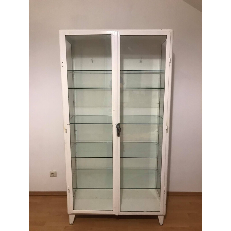 Armoire médicale vintage industriel, Pologne 1950