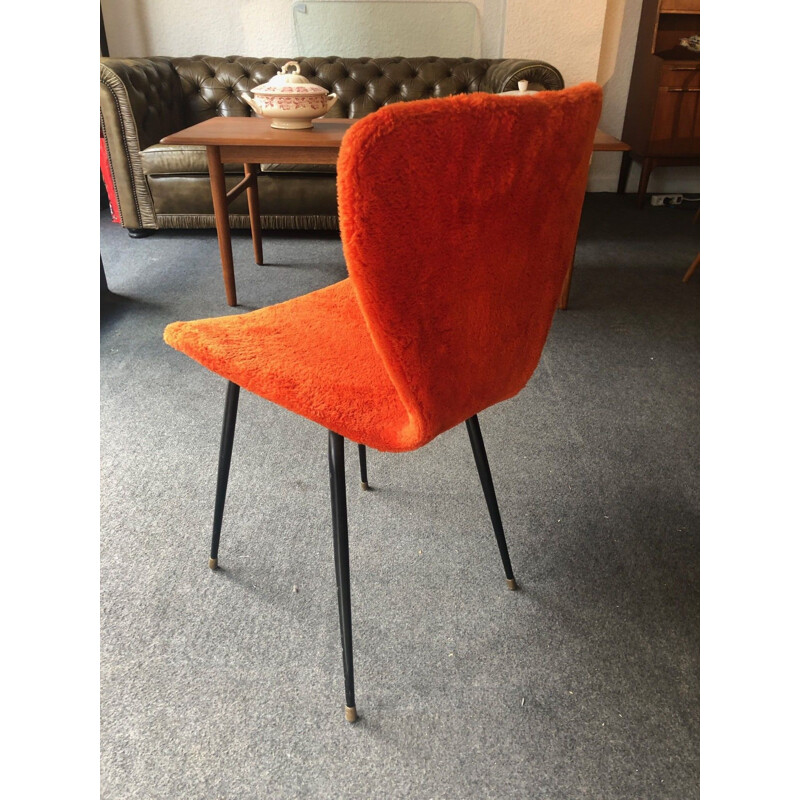 Pair of vintage en faux fur red 1950 chairs