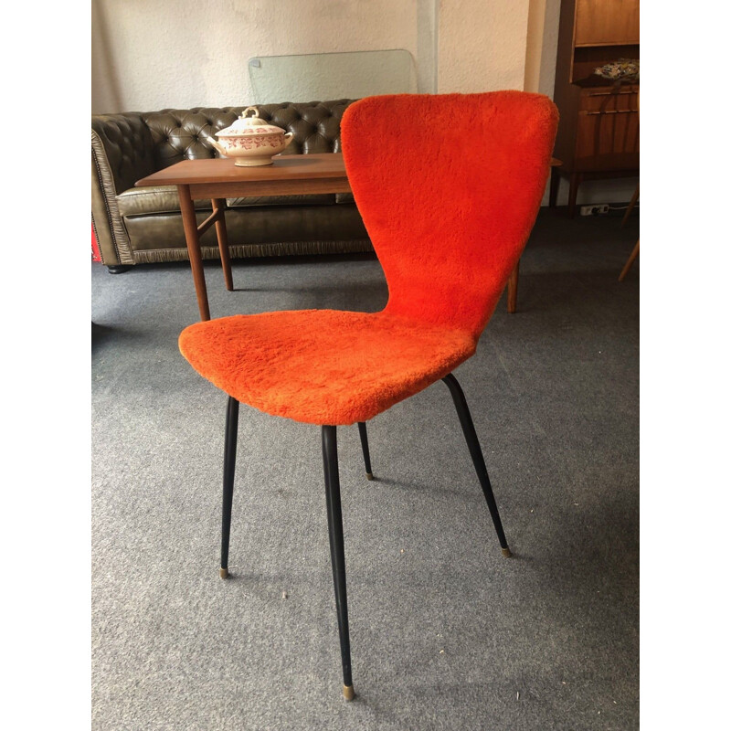 Pair of vintage en faux fur red 1950 chairs