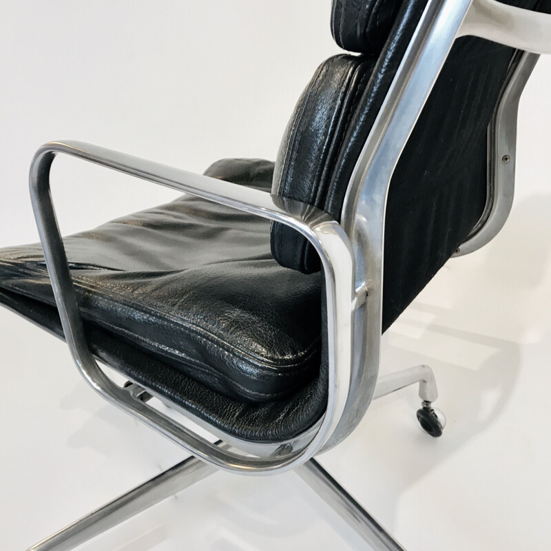 Vintage office chair by Charles & Ray Eames for Herman Miller, USA 1970