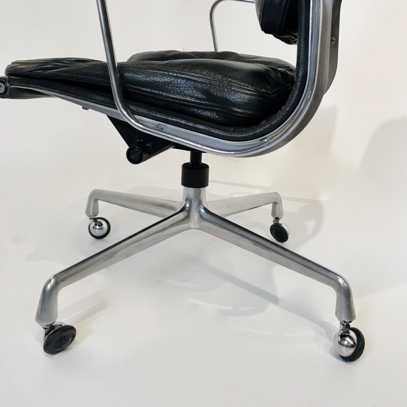 Vintage office chair by Charles & Ray Eames for Herman Miller, USA 1970