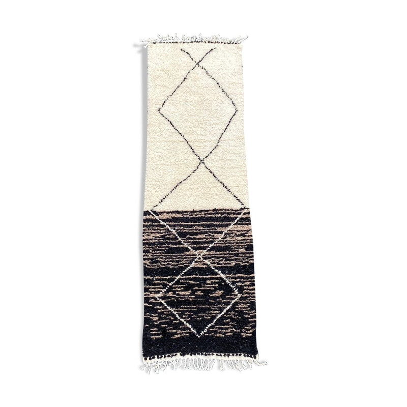 Vintage berber carpet couloir beni ouarain