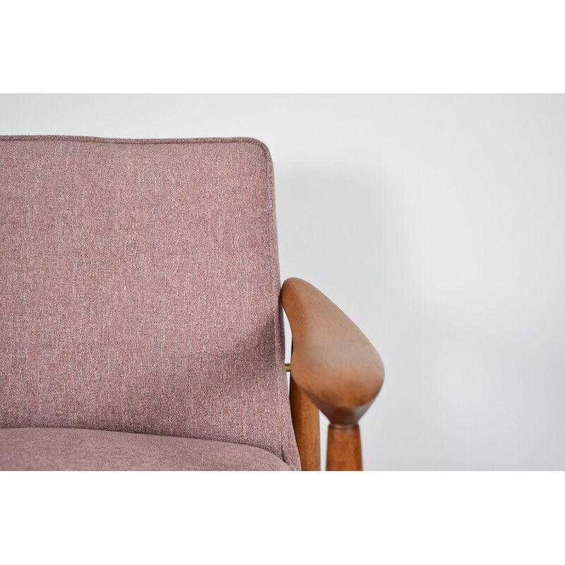 Vintage polish vintage armchair pink GFM-87 icon, 1960s  