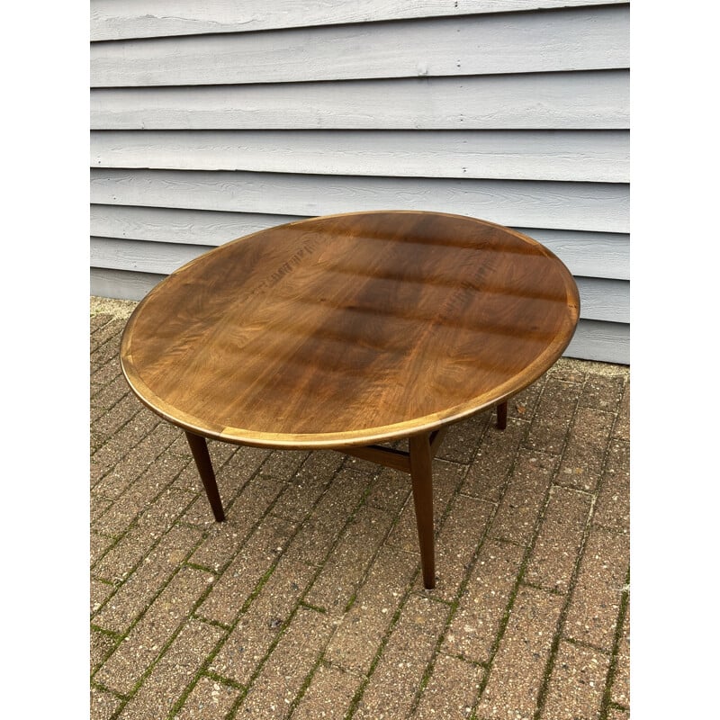 Vintage Round beechwood coffe table by cabinetmaker danish 1950