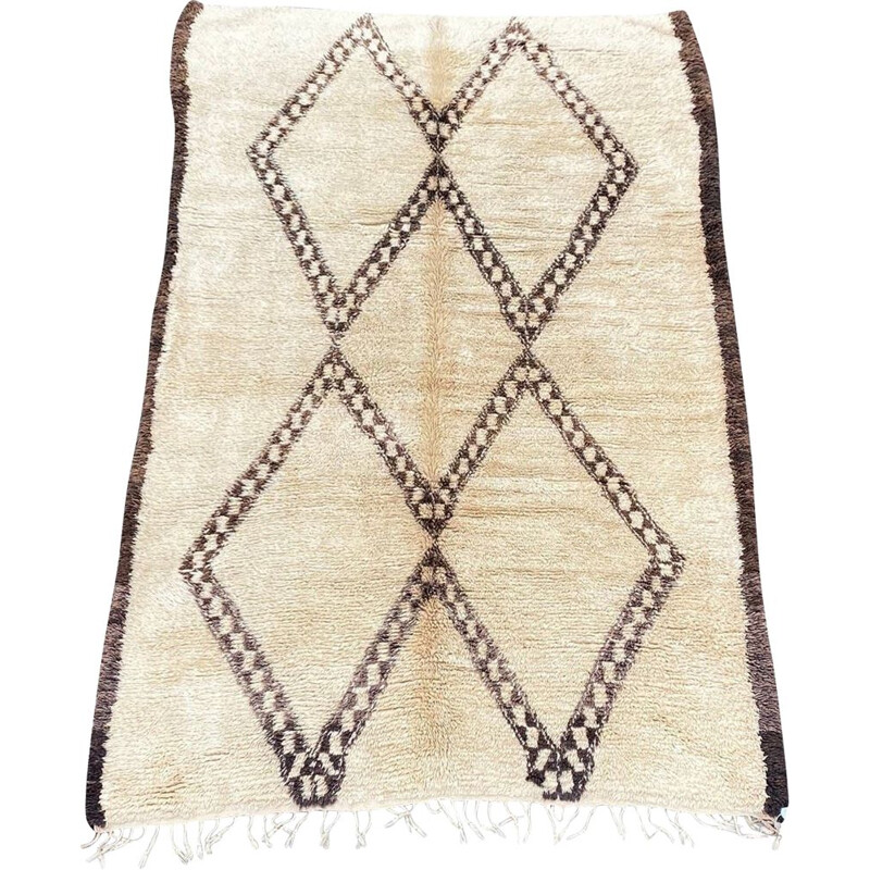 Vintage Berber beni ouarain 1950 carpet
