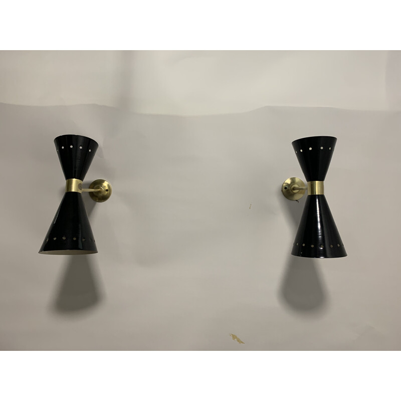 Vintage wall light black lacquered with brass by Stilnovo