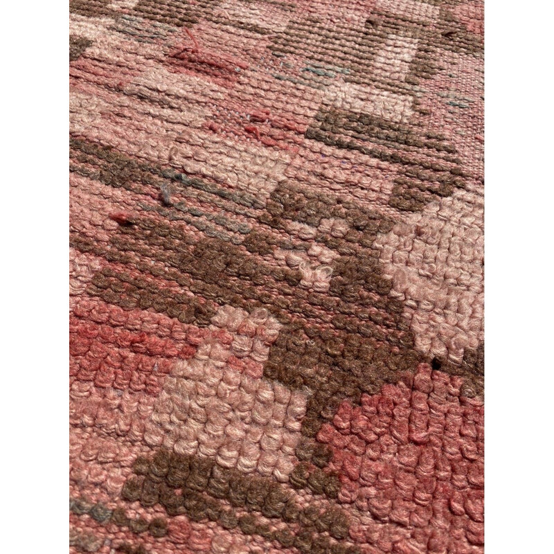 Vintage berbere boujaad corridor carpet