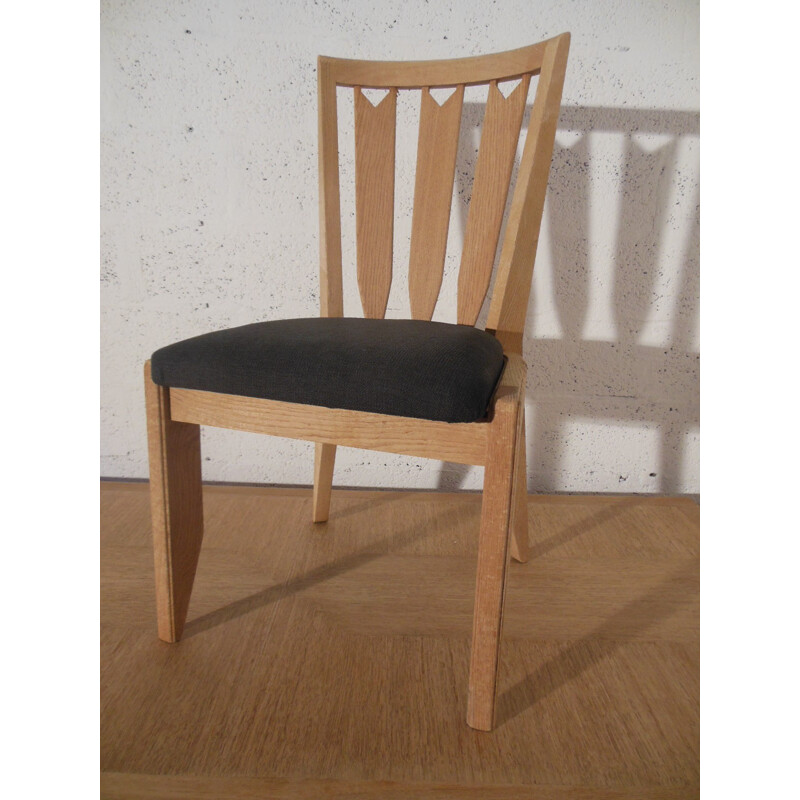 6 chairs in oak, and GUILLERME CHAMBRON - 60