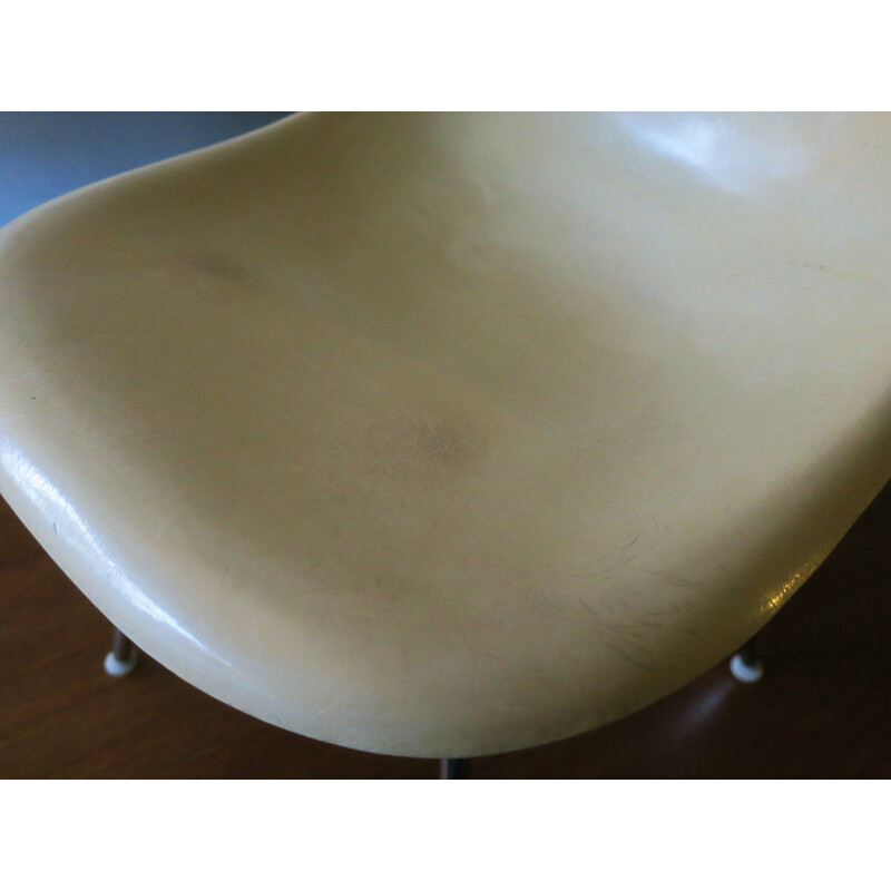 Vintage Side Chair by Charles & Ray Eames for Herman Miller, Fiberglass DSX 1950s