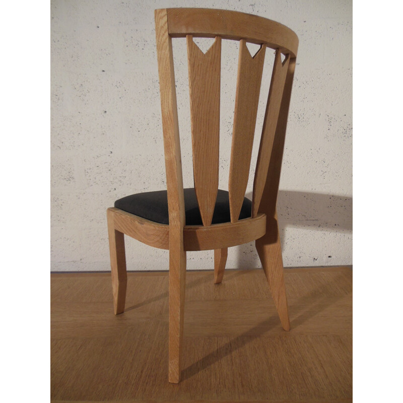 6 chairs in oak, and GUILLERME CHAMBRON - 60