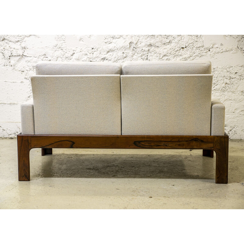 Vintage 2-seater Illum Wikkelso sofa